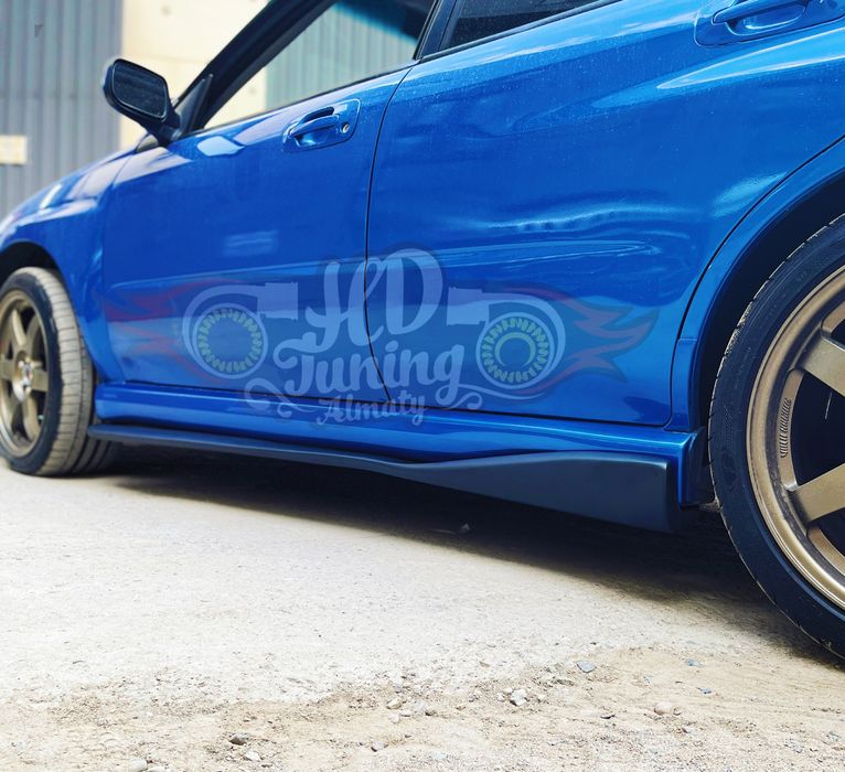 Накладки ChargeSpeed универсальные под пороги