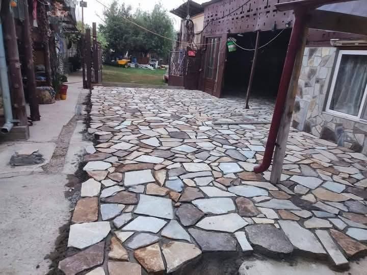 Piatra Naturală de munte