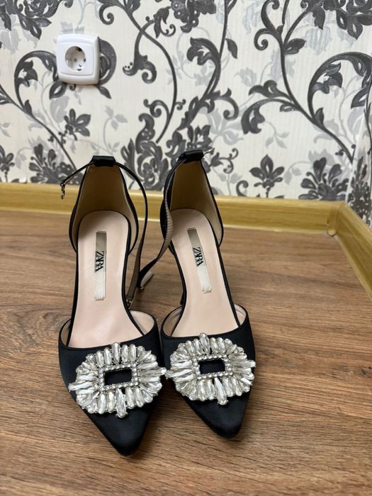 Продам туфли Zara