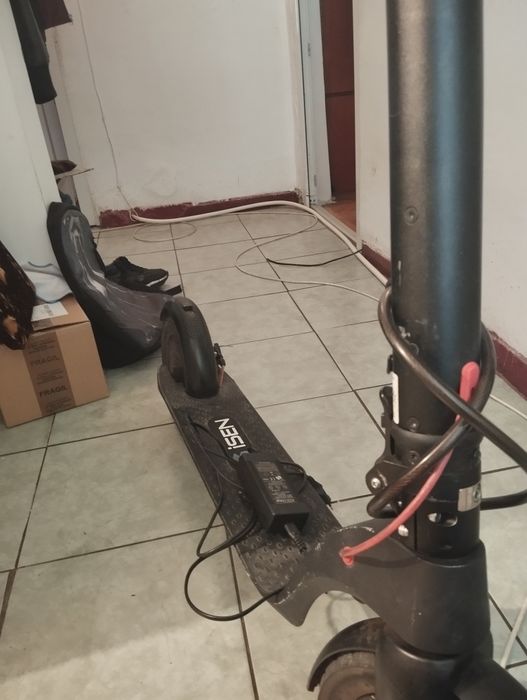 Vând trotineta isen 7 pro