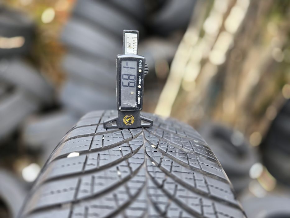 4бр. 215 65 17 Goodyear всесезонни.