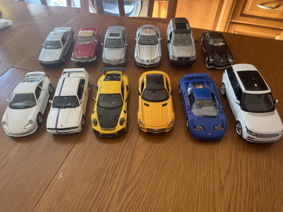 Метални колички 1:24