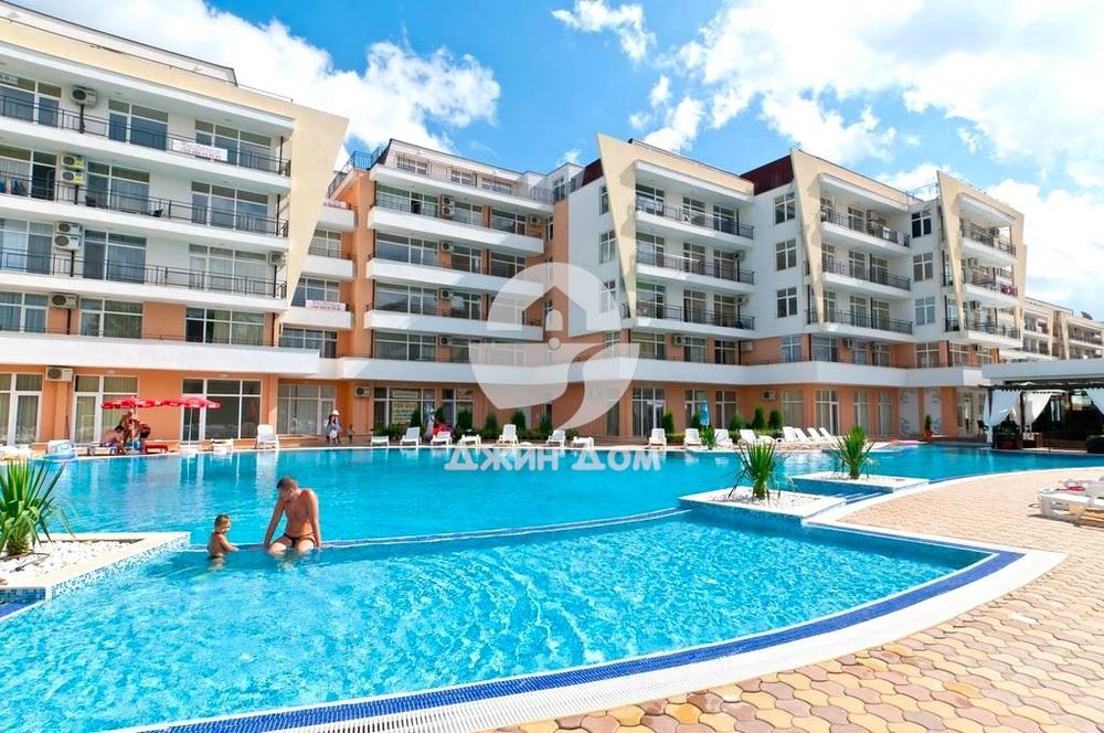 Продава се Едностаен апартамент в к.к. Слънчев бряг - 45 кв.м за 1234 €/кв.м - Снимка #4