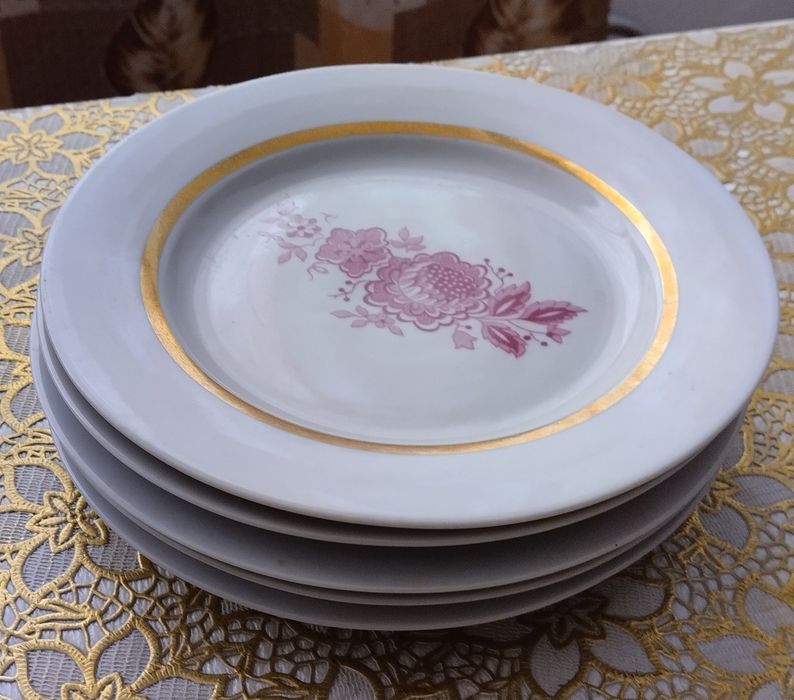 Тарелки для первого и второго блюда