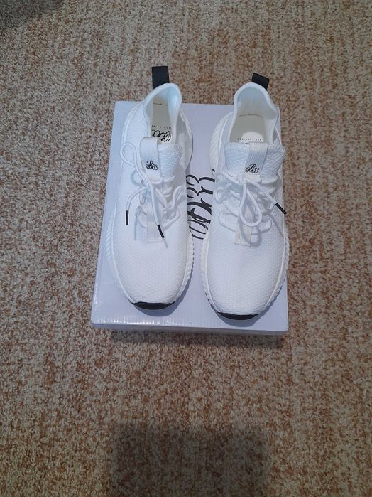 Оригинални мъжки маратонки