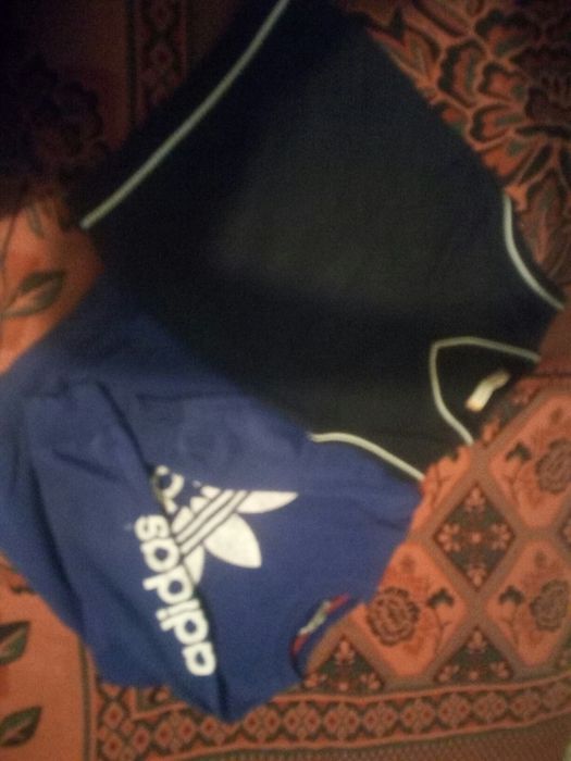 Брендовые Кофта безрукавка джинсы