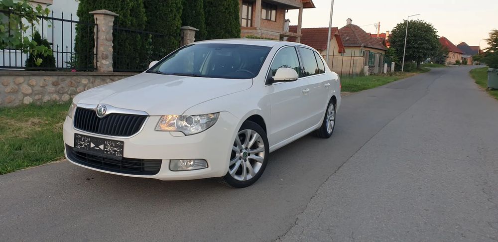 Skoda Superb 2009  1,9  TDI 105 CP GreenLine   LIMUZINA