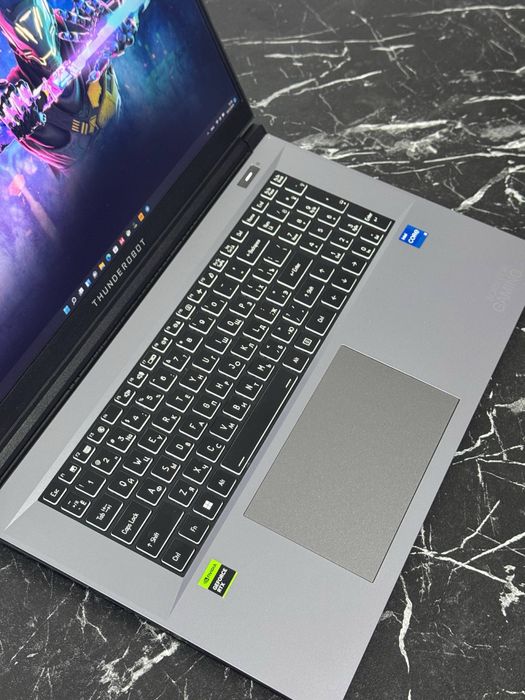 Kuchli Igrovoy Noutbuk ThunderRobot