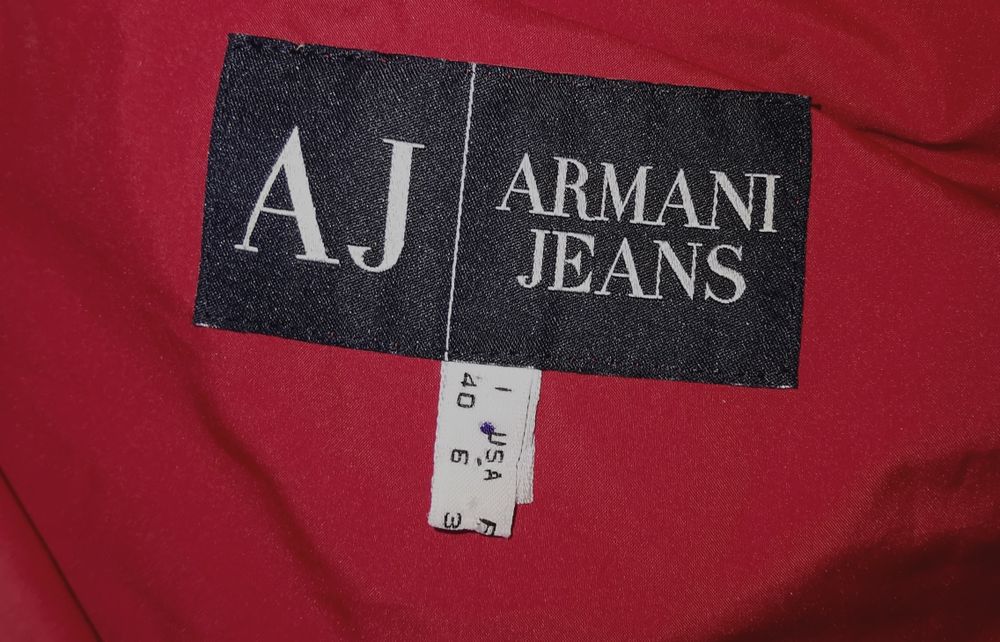 Дамско яке тип ветровка Armani Jeans
