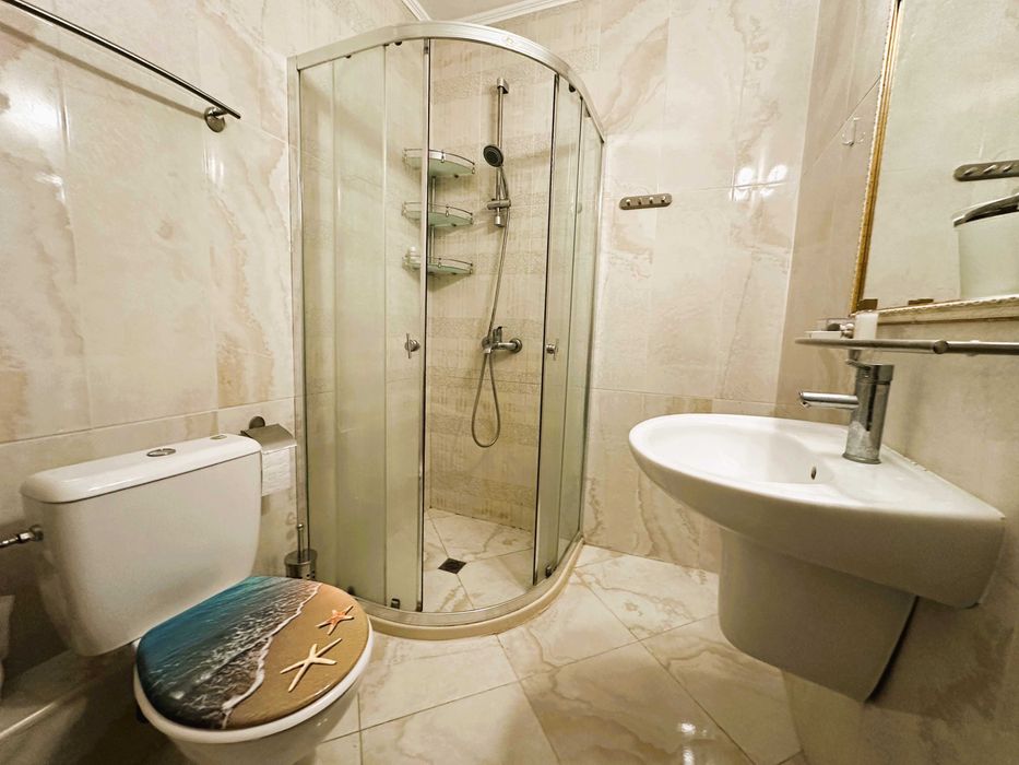 Частен апартамент в комплекс Артур - лукс, басейн и паркинг