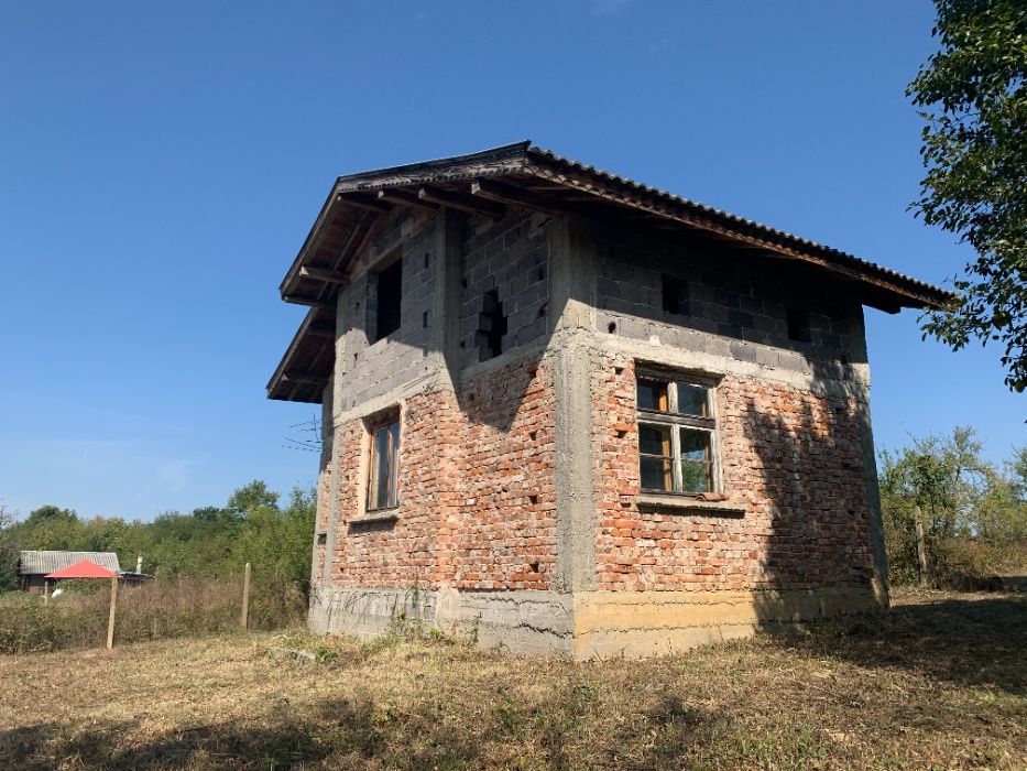 Двуетажна вила село Борското, общ. Габрово.