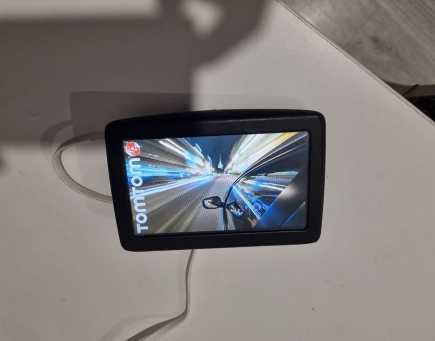 GPS Garmin si TomTom