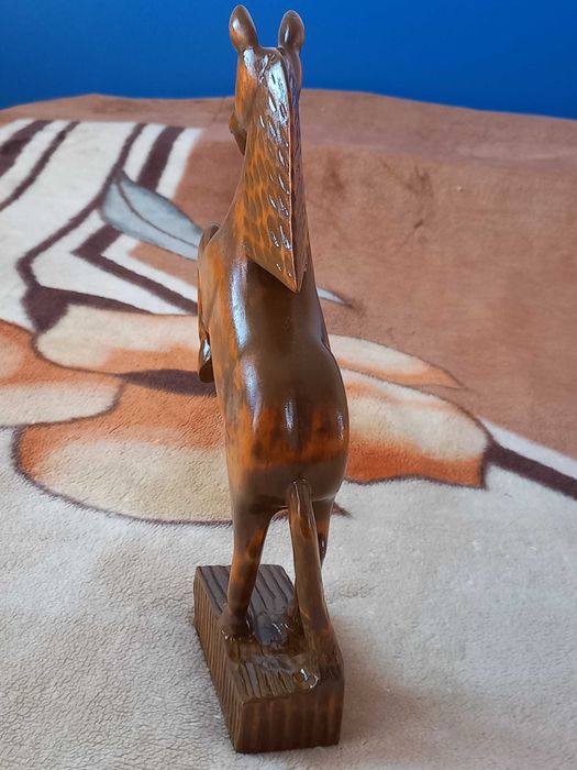 Продавам дървено конче ръчна изработка