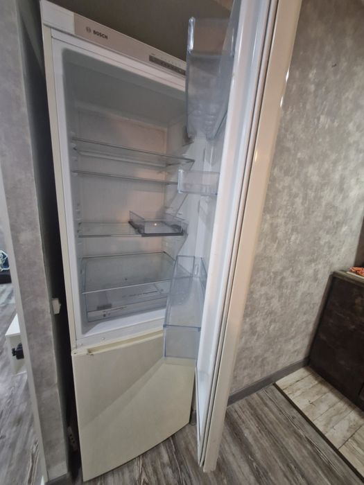 Продам холодильник  рабочий