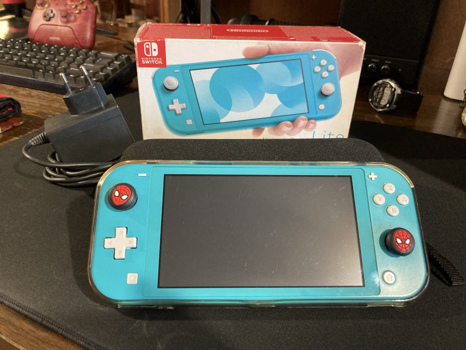 Прошитая Nintendo Switch Lite полный комплект