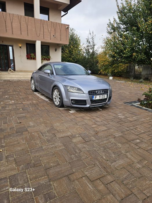 AUDI TT