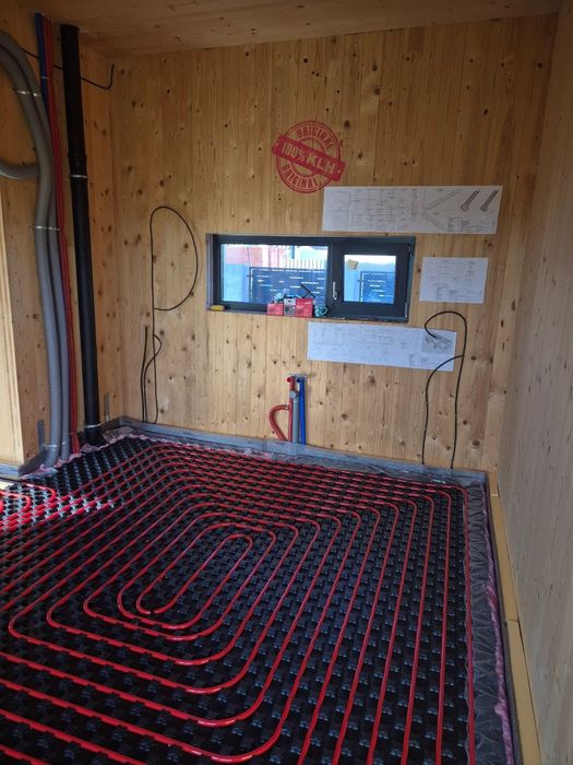 Instalator cu experienta execut instalații sanitare și termice