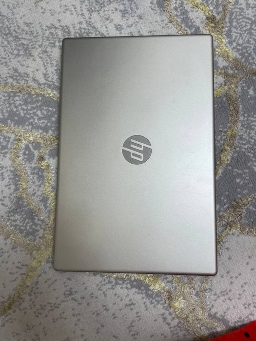 HP kompyuter sotiladi deyarli umuman ishlamagan