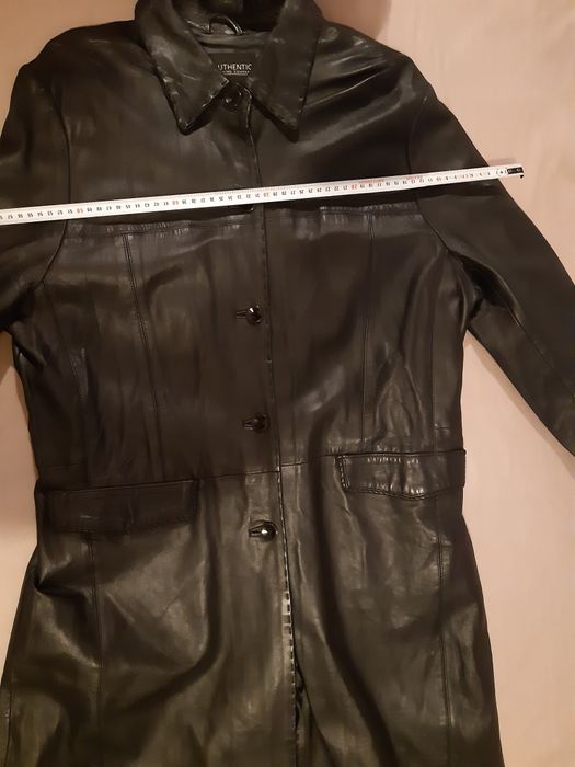 Geaca lunga de piele (tip palton)