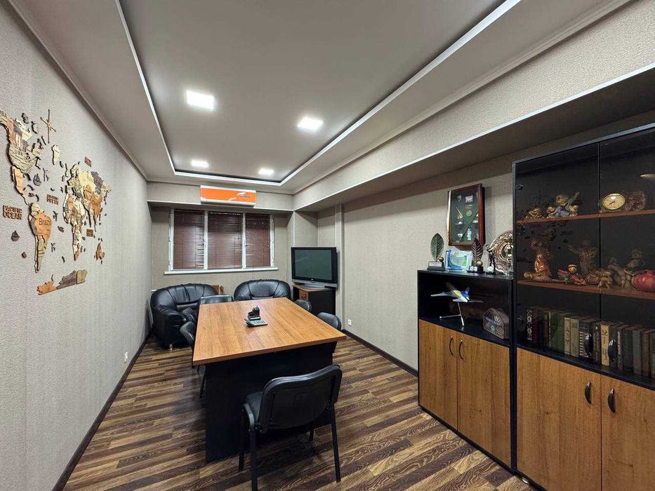 Продается Офис 101 м2, 1 этаж, Алайский, м. А.Кадыри (87648)