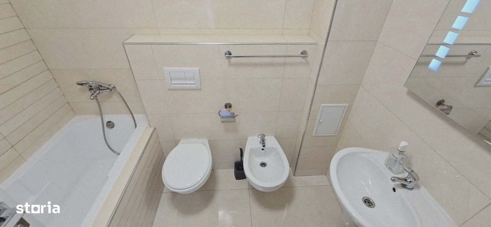 Apartament 3 camere de vânzare, cart. Prima Sova