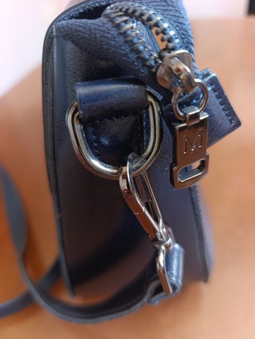 Женская сумка на лямке