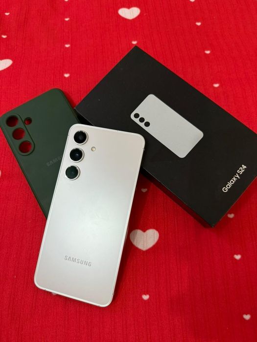 Samsung Galaxy S24 128 гб Срочно