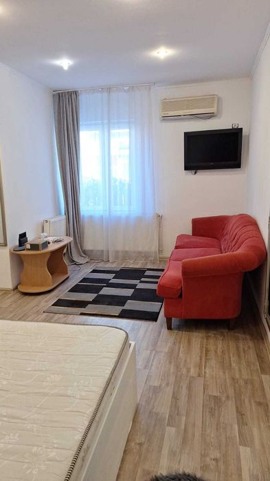Vand garsoniera 45 mp , Str Lunga ,700mt de centru