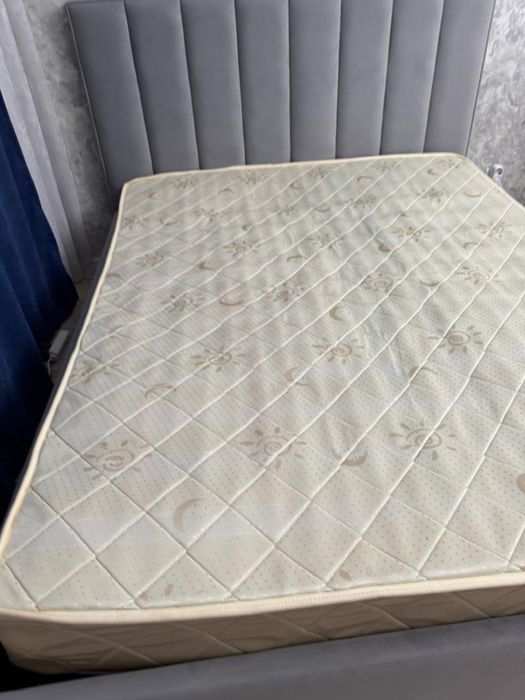 Продам матрас 160*200
