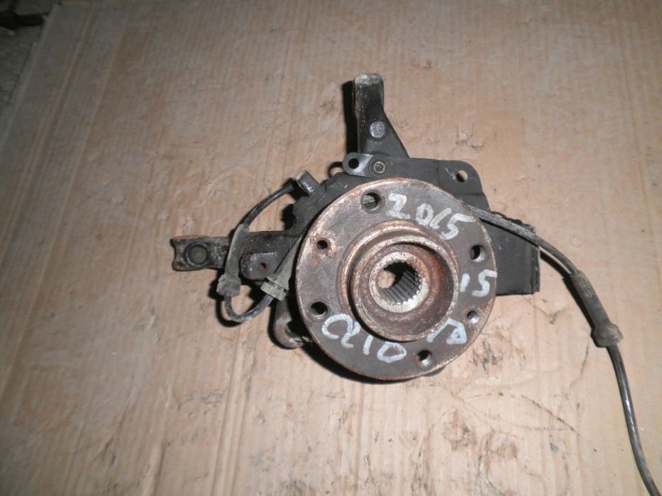 fuzeta stanga fata renault clio 1.5 2015