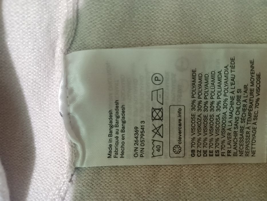 Bluză H&M bej, vâscoză 70%, poliamida 30%, material moale, finuță