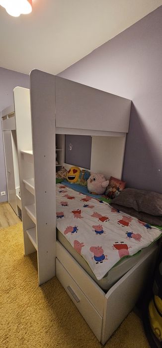 Pat supraetajat tineret