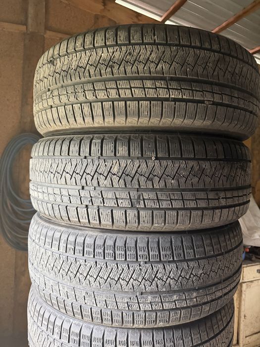Продам резину 235/55/19
