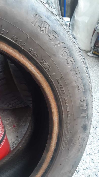 Продавам 4бр. зимни гуми 195x65x15