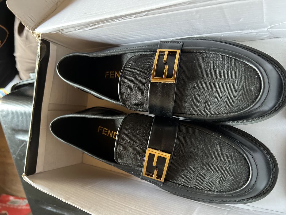 Новый туфли  женский