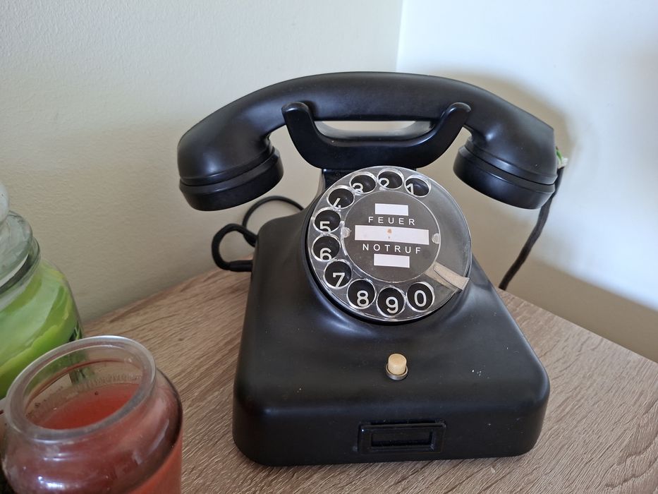 Telefon vintage Nemțesc