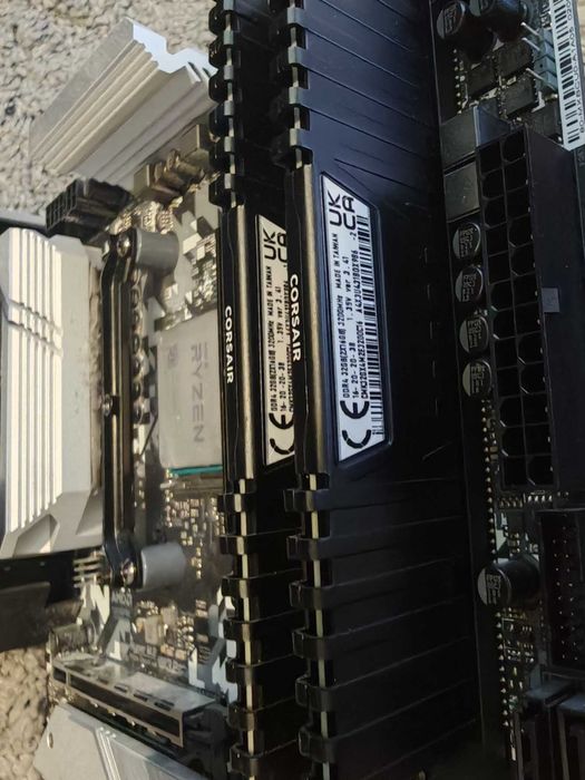 ASRock B550M Steel Legend + AMD Ryzen 5 5500GT 6-Core + 32GB DDR4, 500GB NVMe + Охладител