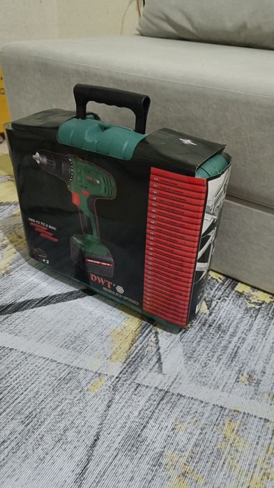 Продам шуруповерт аккумуляторный