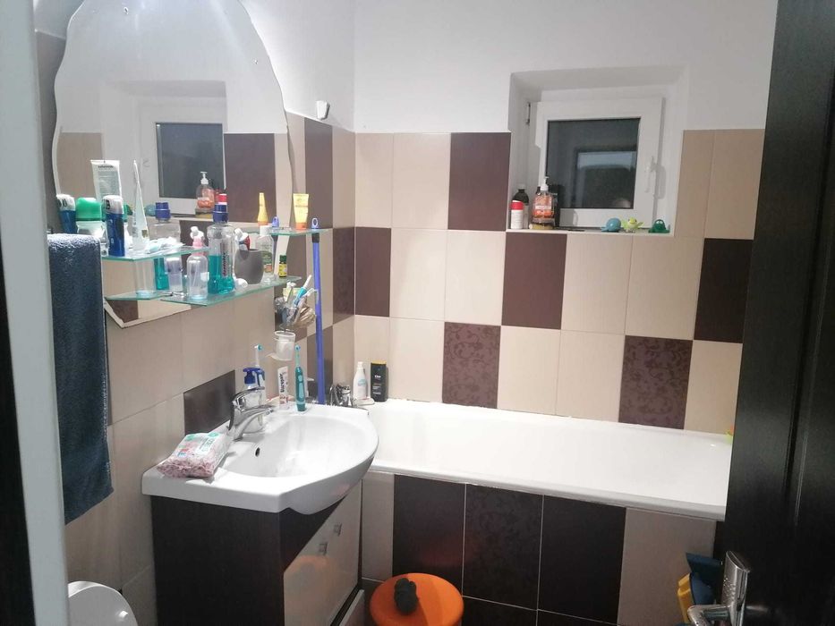Apartament 4 camere Dacia