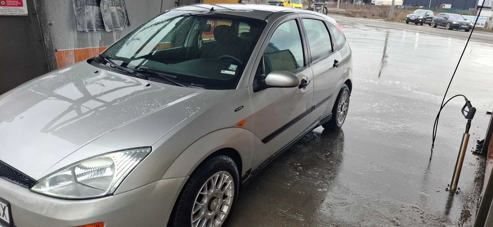Ford Focus 1.8 TDDI GHIA