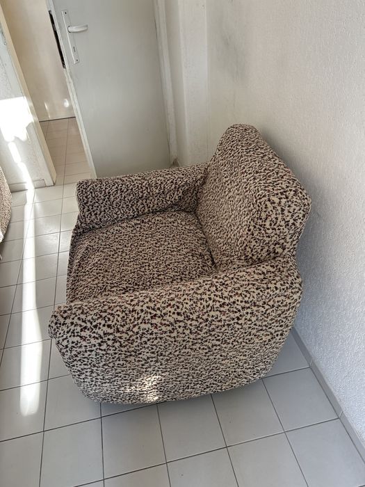 Продавам 2 броя запазени фотьойла