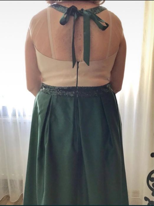 Rochie de ocazie purtata doar o data