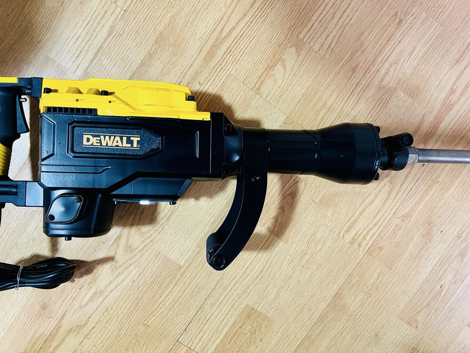 Ciocan demolator dewalt b5g 1690t 3800w 1850bpm USA