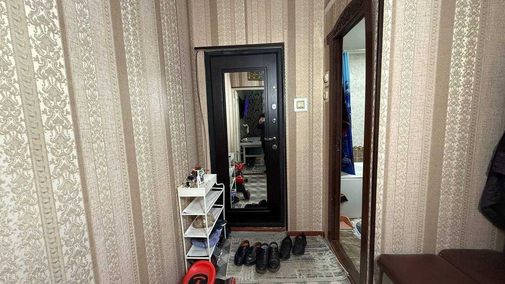 Ватний Платний Поликлиника 3қаватда 1хонали квартира сотилади.ID: 1784