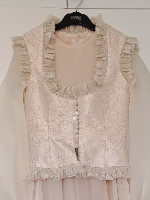 Продам новое платье и кажекей