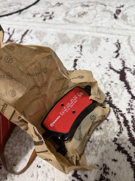 Vand placute Brembo noi noute