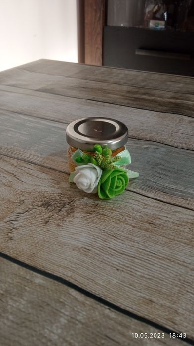 Подаръчета за гости - бурканчета с мед