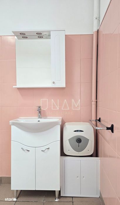 Birou renovat | Blocul 800 | ideal cabinet sau servicii