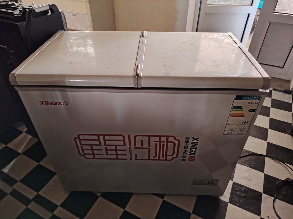 Vitrina marazilka sotiladi