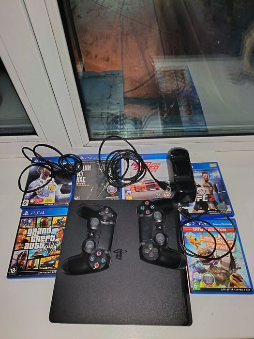 Продам пс 4 Slim 1 тб